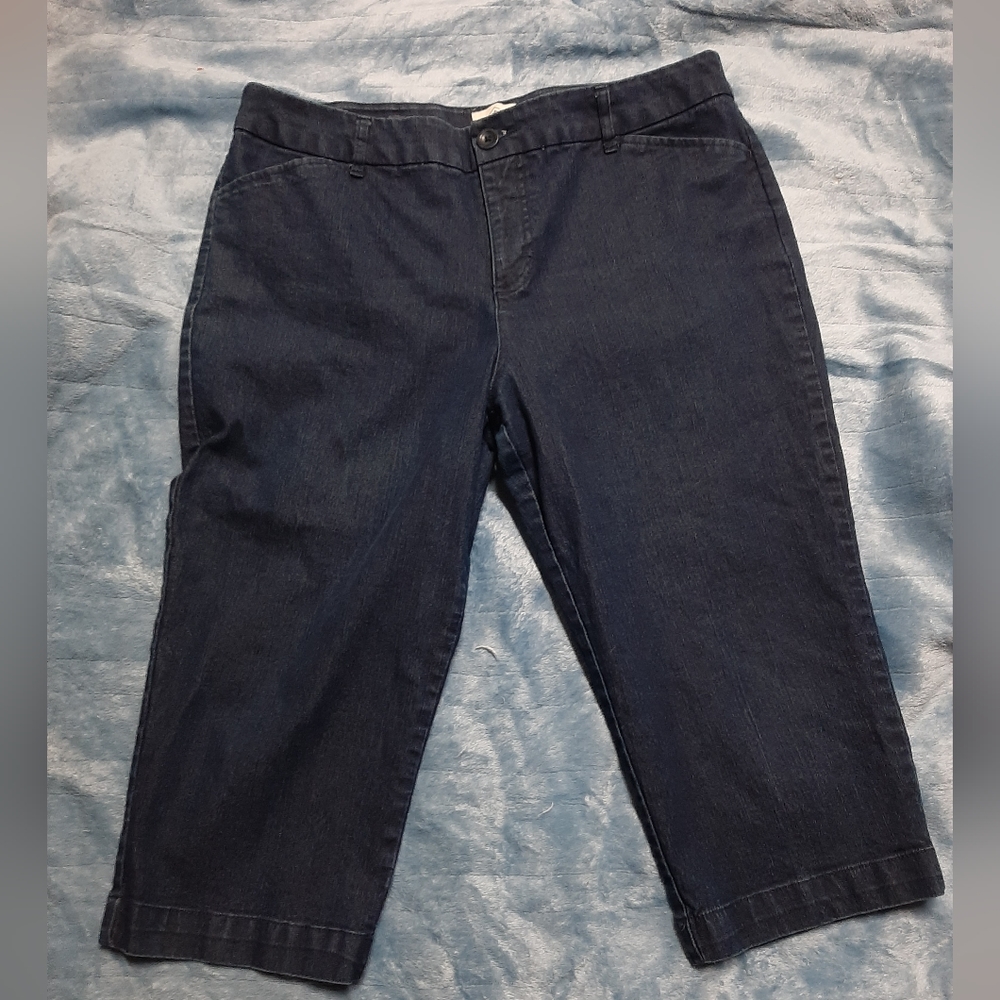 St. John's Bay women's shorts size 14
